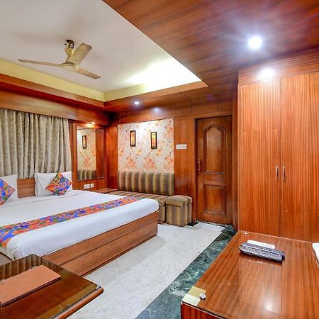 Fabhotel Panasia International Calcutta Exteriör bild