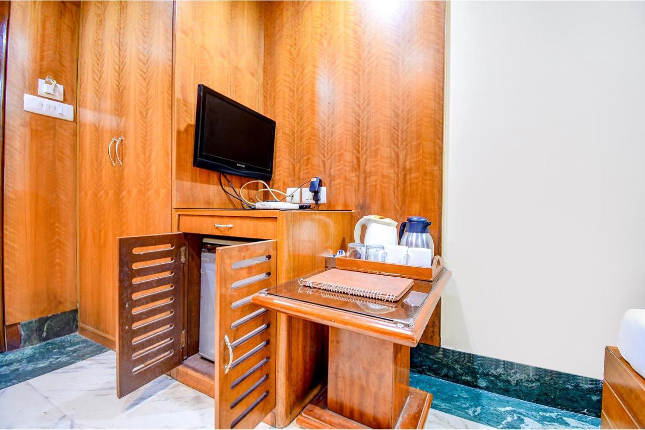 Fabhotel Panasia International Calcutta Exteriör bild