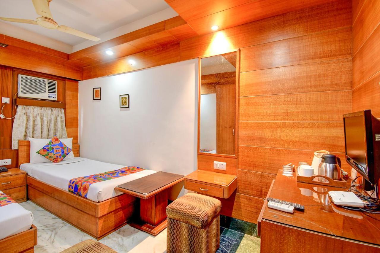Fabhotel Panasia International Calcutta Exteriör bild