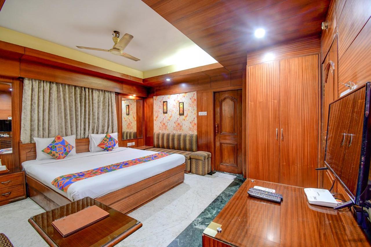 Fabhotel Panasia International Calcutta Exteriör bild