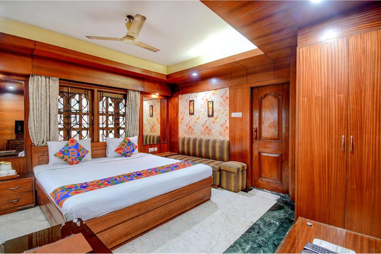 Fabhotel Panasia International Calcutta Exteriör bild