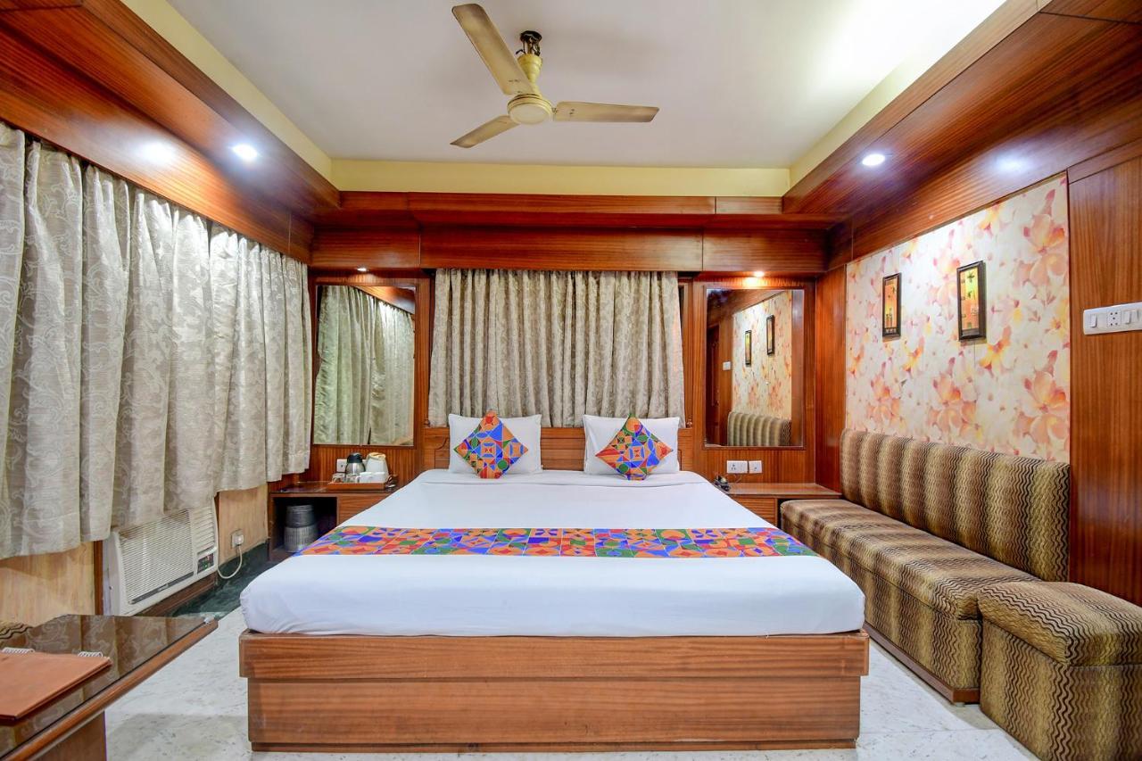 Fabhotel Panasia International Calcutta Exteriör bild