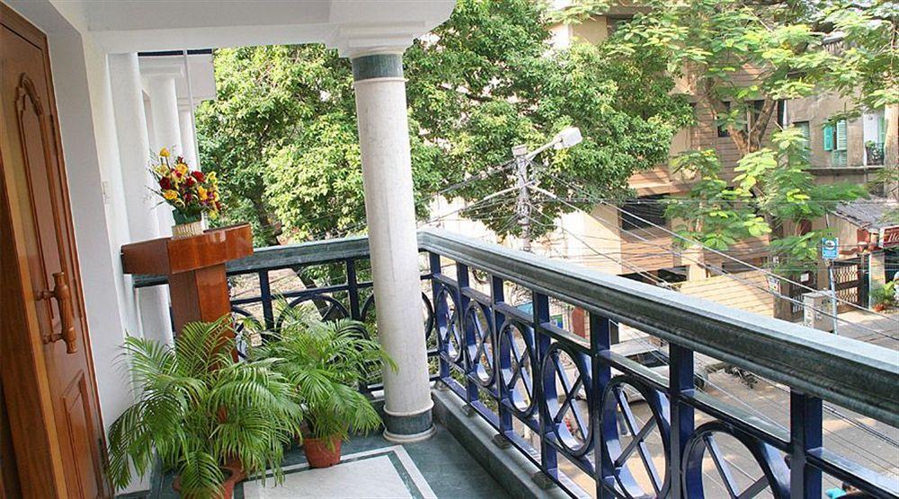 Fabhotel Panasia International Calcutta Exteriör bild